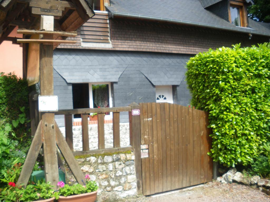 Les Coquillettes Bed & Breakfast Equemauville Ngoại thất bức ảnh